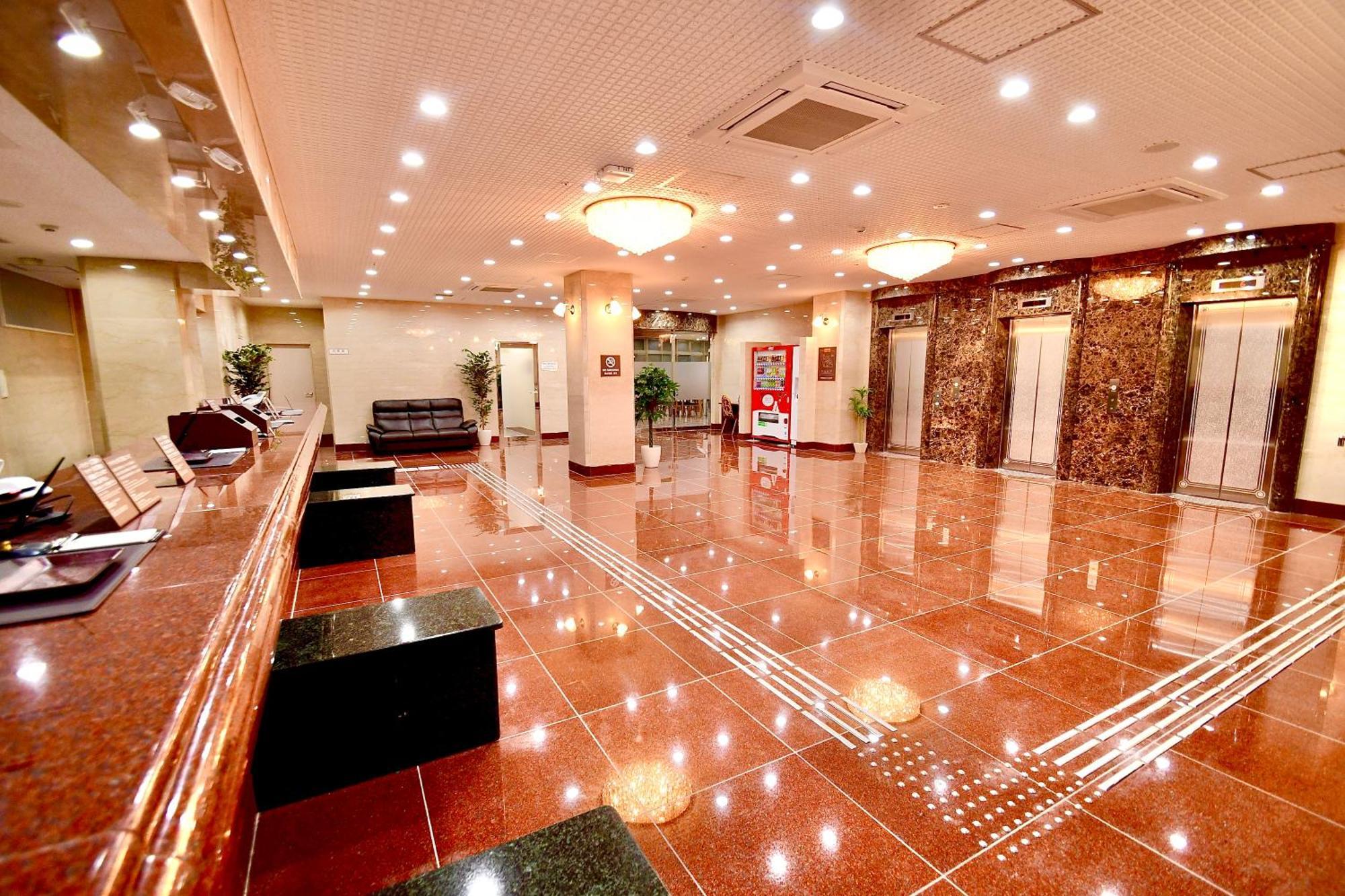 Himeji Ekimae Universal Hotel Minamiguchi Exterior foto
